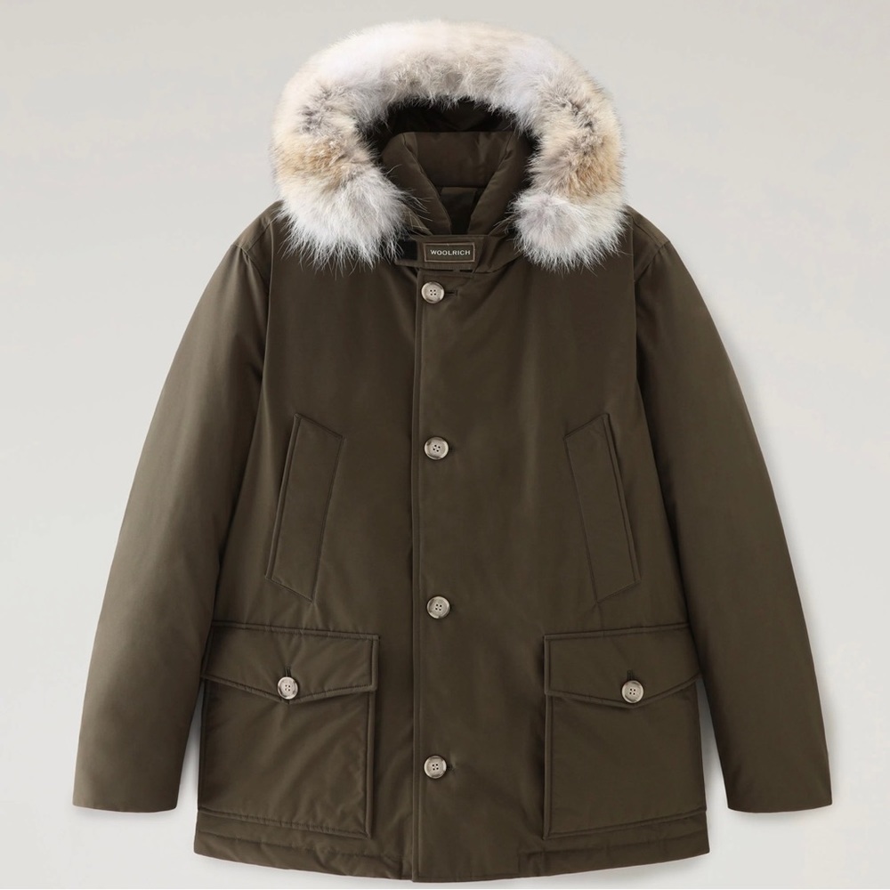 Wool rich Arctic Anorak in Military Green